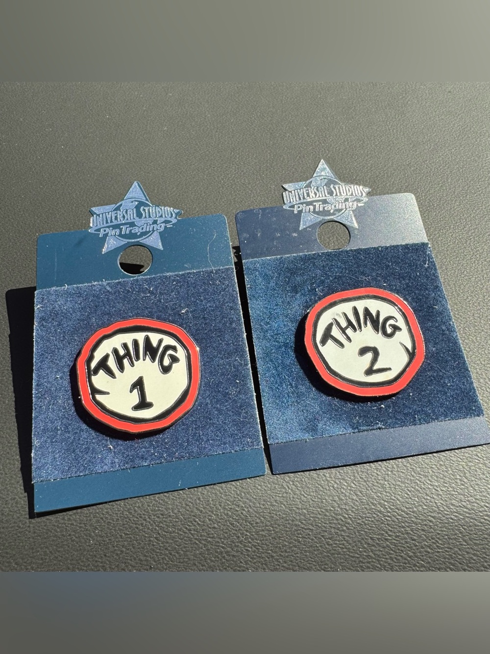 Universal Studios Official Trading Pins Dr. Seuss's Thing 1  Thing 2 NEW